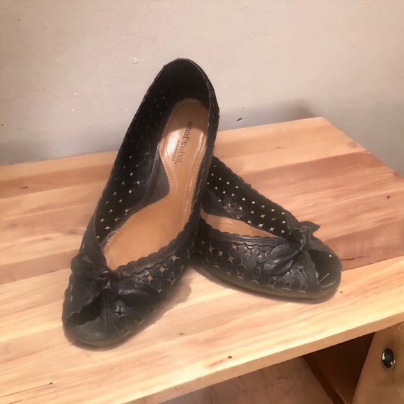 What's What by Aerosoles Black Slip On Wedge Heel Peep Toe Woman's size 6 1/2 M - Picture 2 of 6